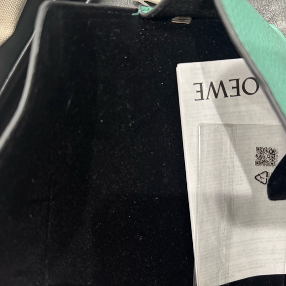 Loewe Mint Green Leather sunglasses case - Picture 4 of 4